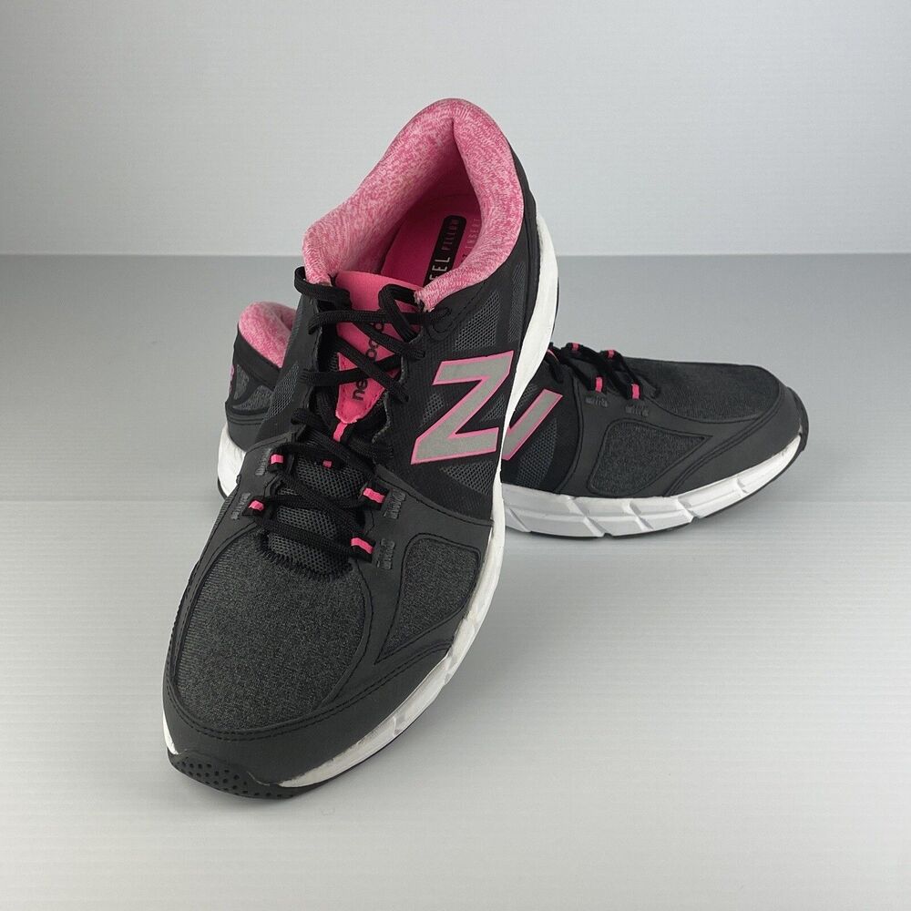 New Balance Womens 770 V2 Cross Training Sneakers Size 11B Black Pink Athletic